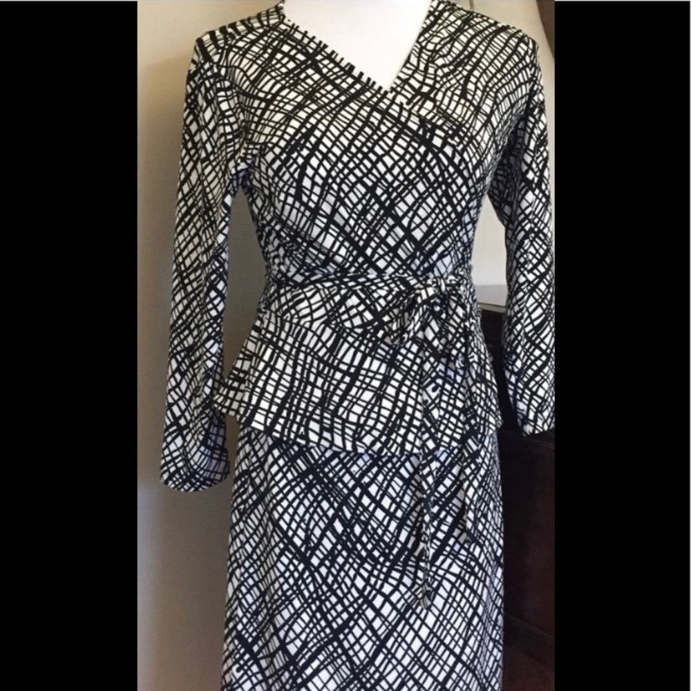 Ann Taylor Black and white wrap dress
